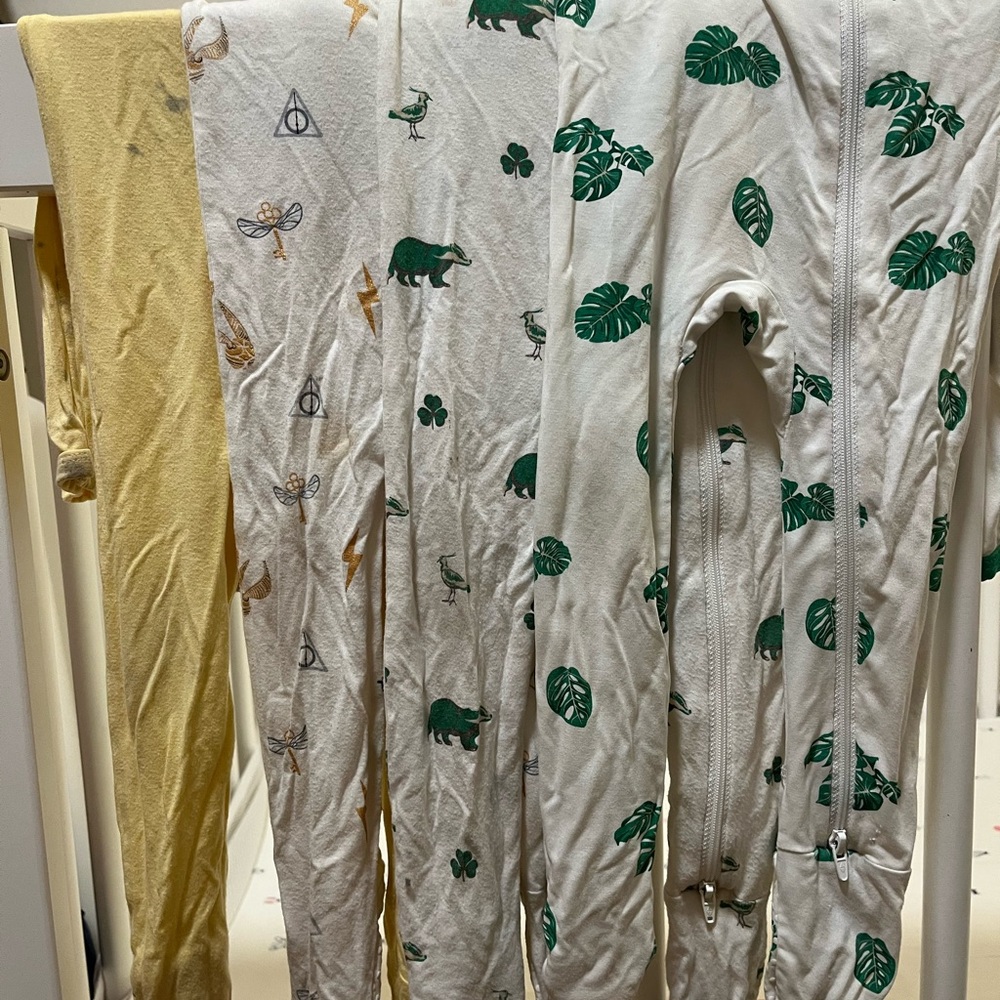 4 Kyte footies